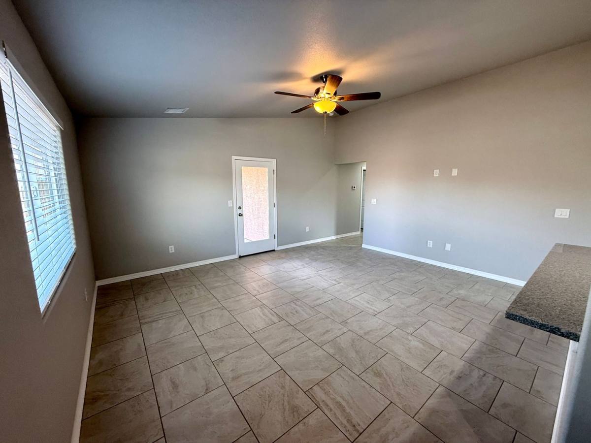 732 Vista Grande, Kingman, AZ 86409 - House for Rent - Image 5