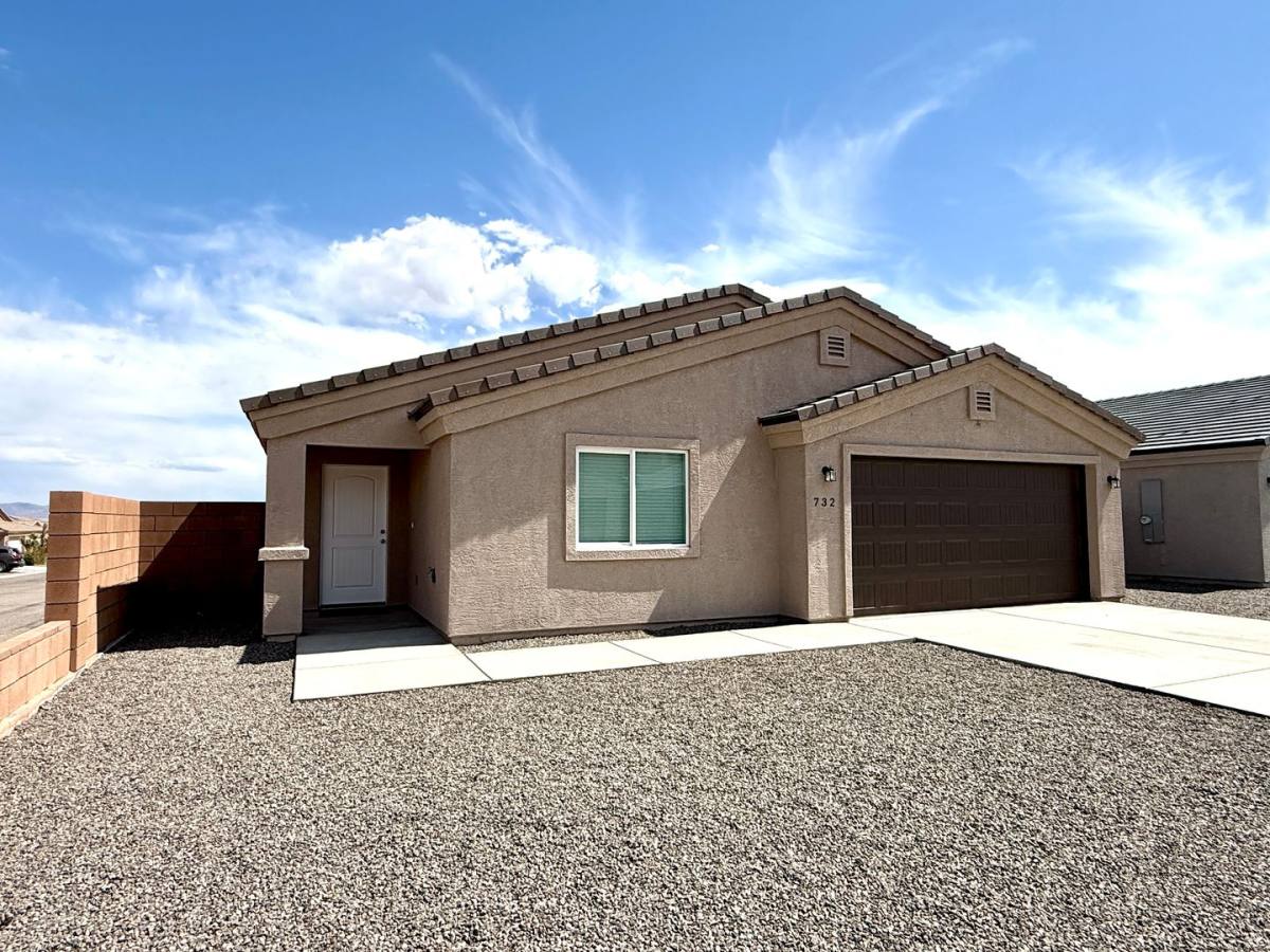 732 Vista Grande, Kingman, AZ 86409 - House for Rent - Image 3