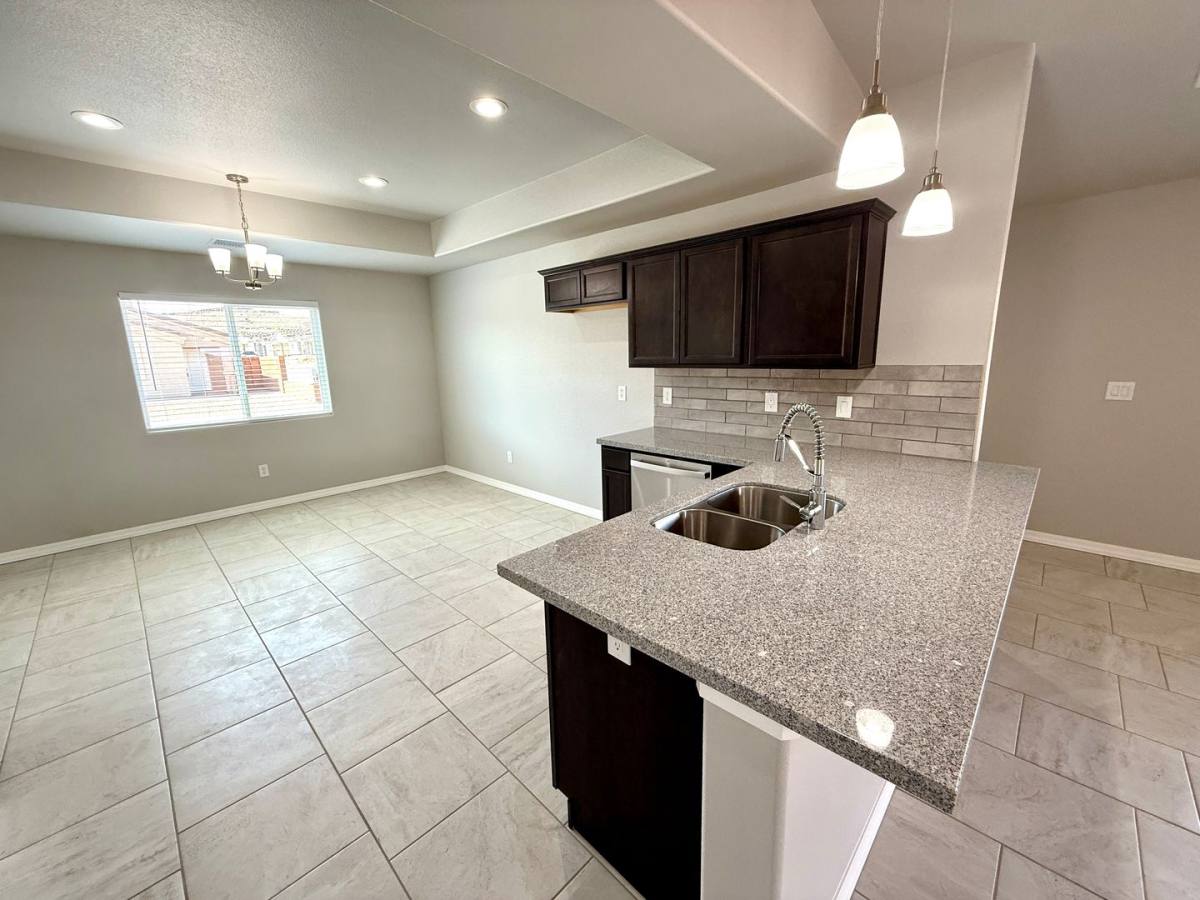 732 Vista Grande, Kingman, AZ 86409 - House for Rent - Image 9