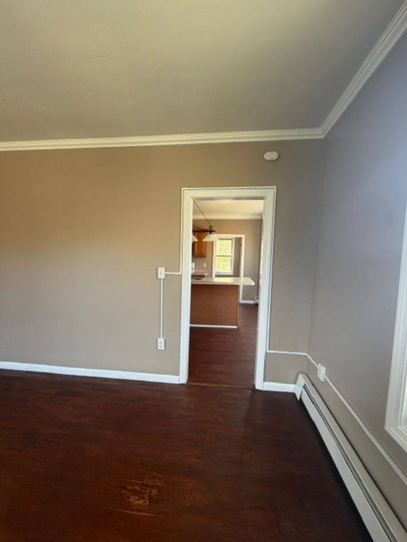 Apartment for rent at 5 Oak St, Meriden, CT 06450