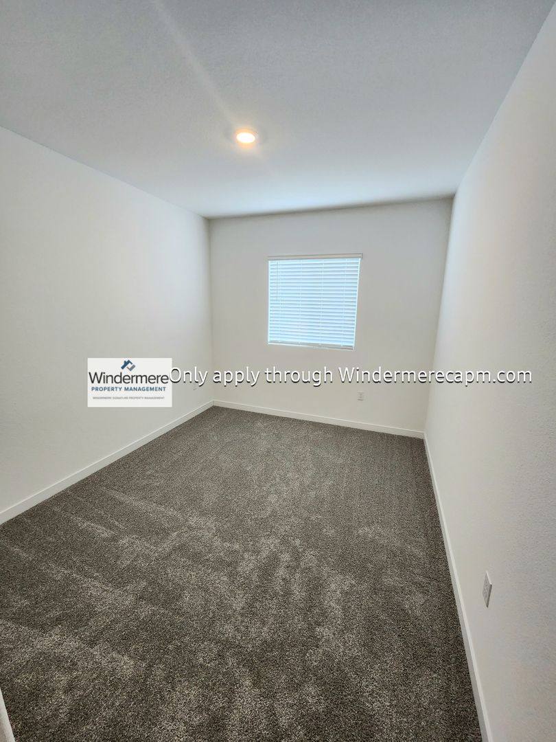 House for rent at 8403 Sinesky Way, Elk Grove, CA 95757
