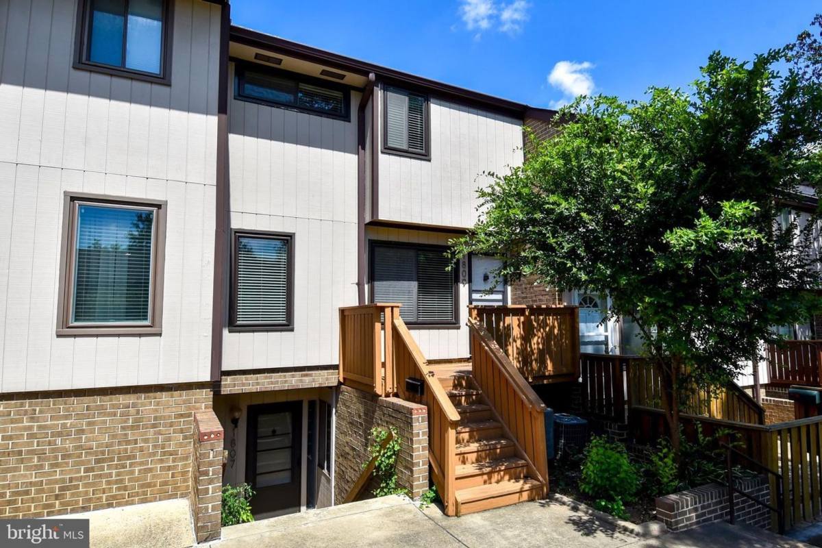 Condo for rent at 1809 Westwind Way, McLean, VA 22102