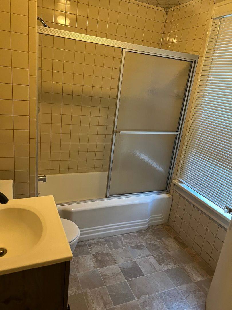 Apartment for rent at 502 N State St, Ann Arbor, MI 48104