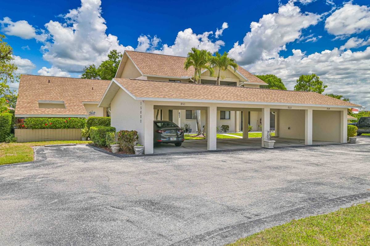 House for rent at 15080 Riverbend Blvd, North Fort Myers, FL 33917
