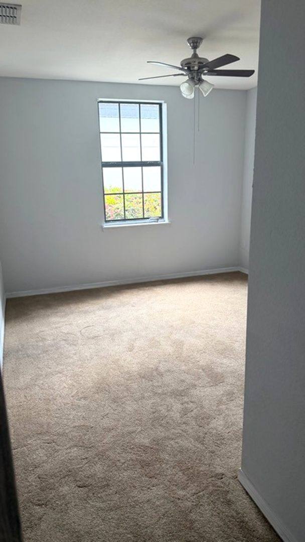 Condo for rent at 5550 E Michigan St, Orlando, FL 32822
