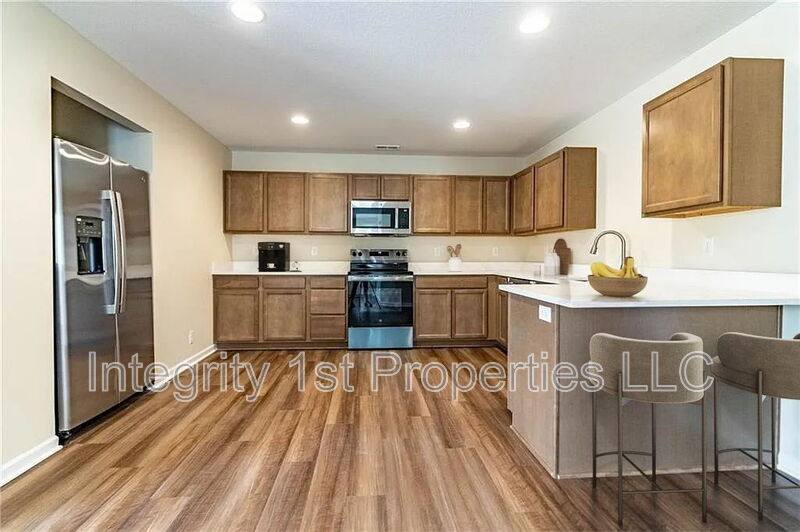 Townhouse for rent at 1514 Park Ave #B, Warrensburg, MO 64093