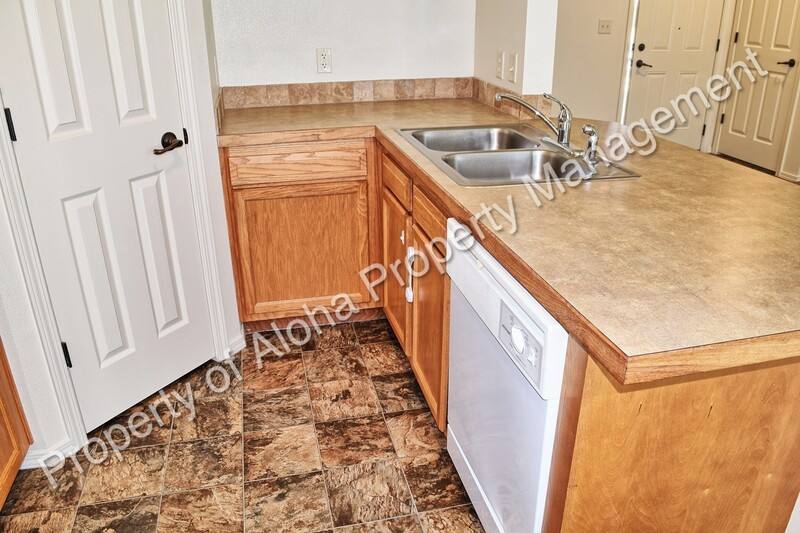 House for rent at 1041 W Pine Ave #2, Meridian, ID 83642