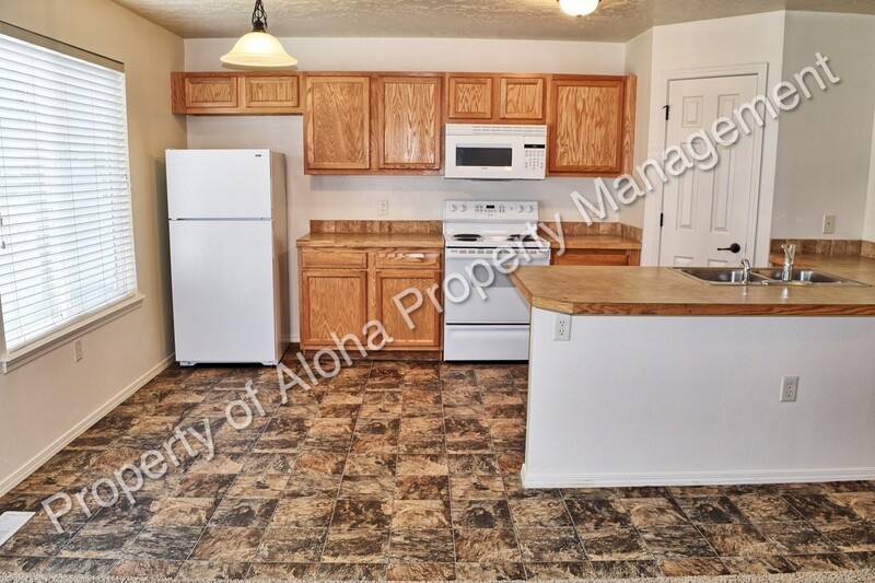 House for rent at 1041 W Pine Ave #2, Meridian, ID 83642