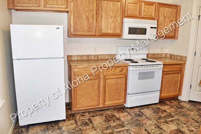 House for rent at 1041 W Pine Ave #2, Meridian, ID 83642