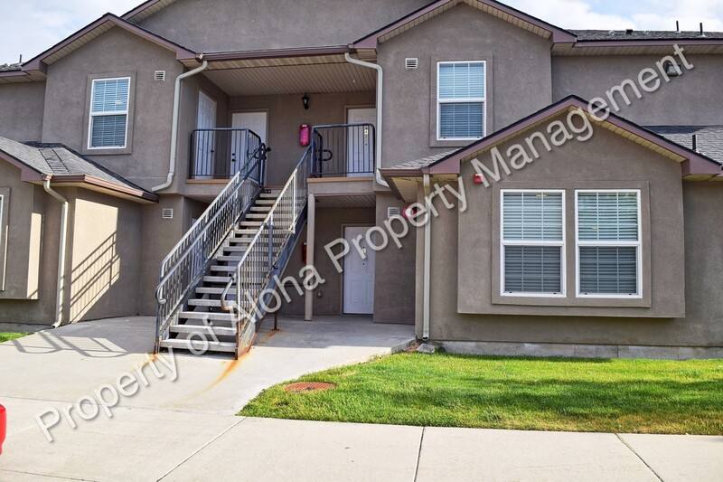 House for rent at 1041 W Pine Ave #2, Meridian, ID 83642