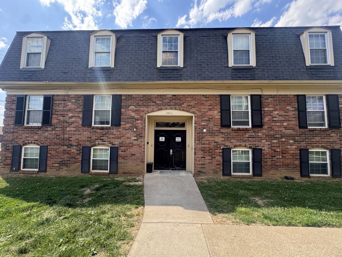 Apartment for rent at 4401 Landside Dr, Louisville, KY 40220
