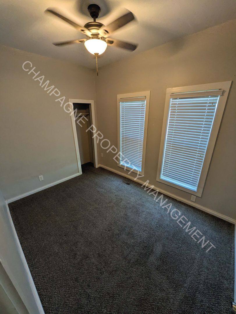 House for rent at 2523 Charlotte St, Kansas City, MO 64108