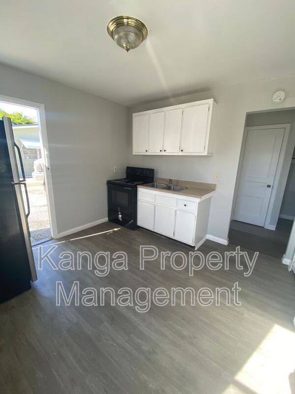House for rent at 912 11th Ave N, Lake Worth Beach, FL 33460