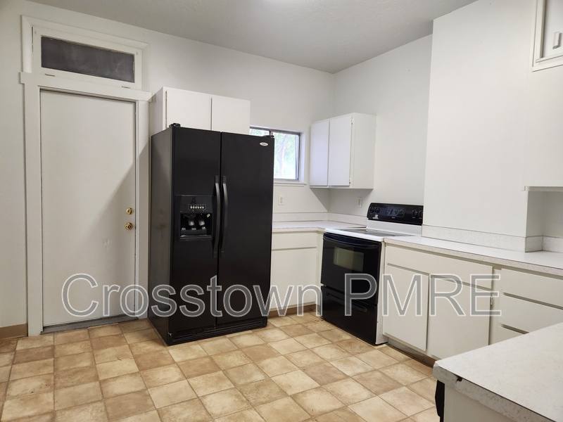 Apartment for rent at 1718 8th Ave #A, Greeley, CO 80631
