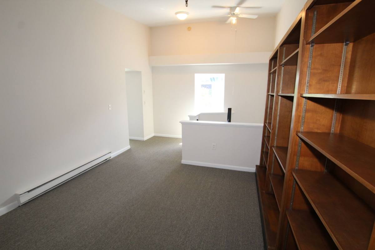 Apartment for rent at 11 Broadway #37, Kingston, NY 12401