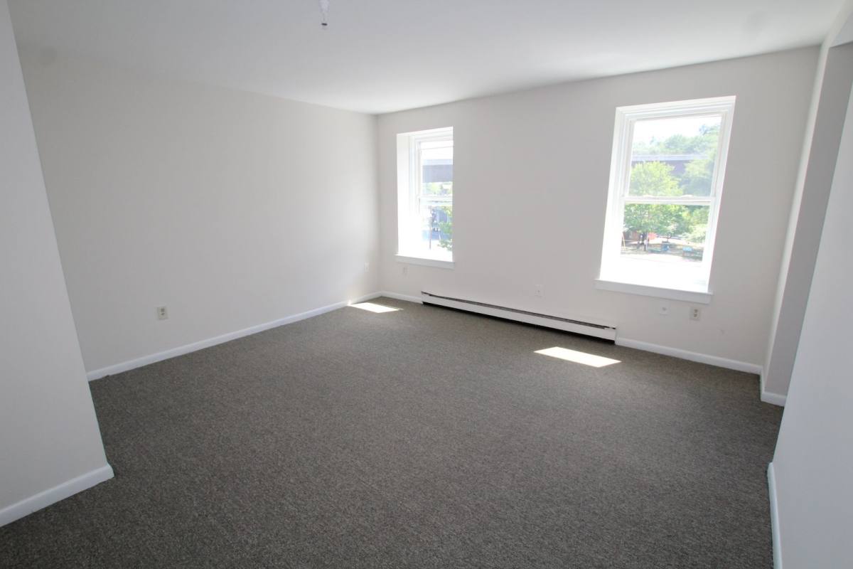 Apartment for rent at 11 Broadway #37, Kingston, NY 12401