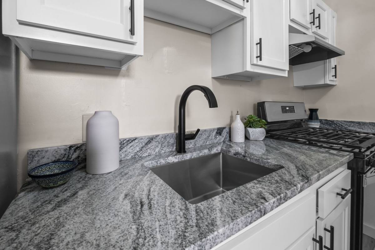 House for rent at 826 Walnut St, Pittsburgh, PA 15221