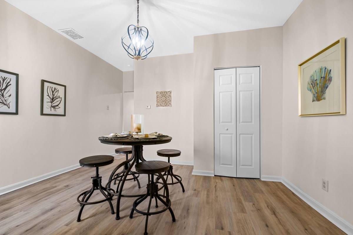 House for rent at 826 Walnut St, Pittsburgh, PA 15221