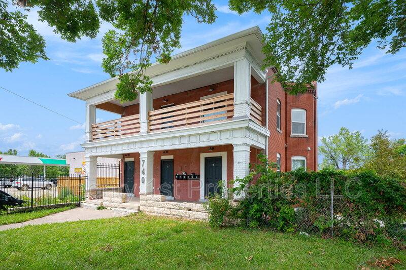 Apartment for rent at 740 Washington Blvd #B, Kansas City, KS 66101