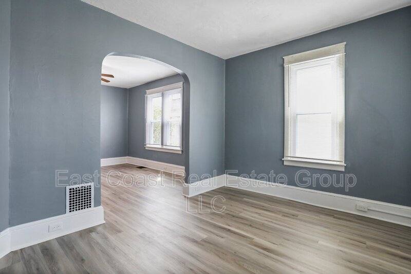 House for rent at 39 W Wilson Blvd, Hagerstown, MD 21740