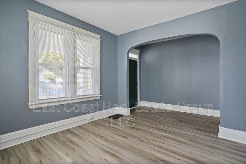 House for rent at 39 W Wilson Blvd, Hagerstown, MD 21740
