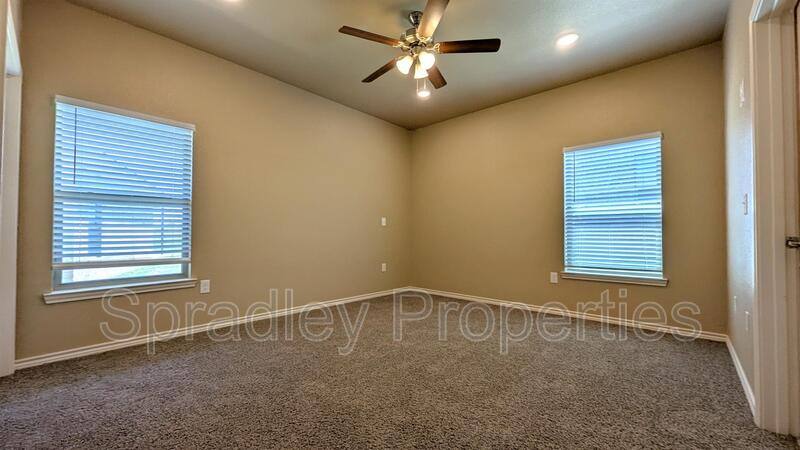 Apartment for rent at 1045A Hibiscus Dr, Belton, TX 76513