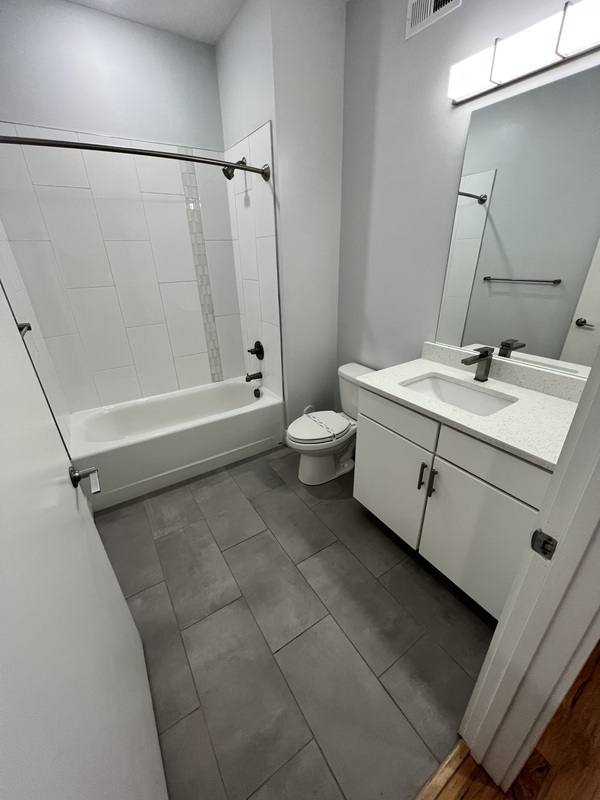 Apartment for rent at 806 W Cary St, Richmond, VA 23220