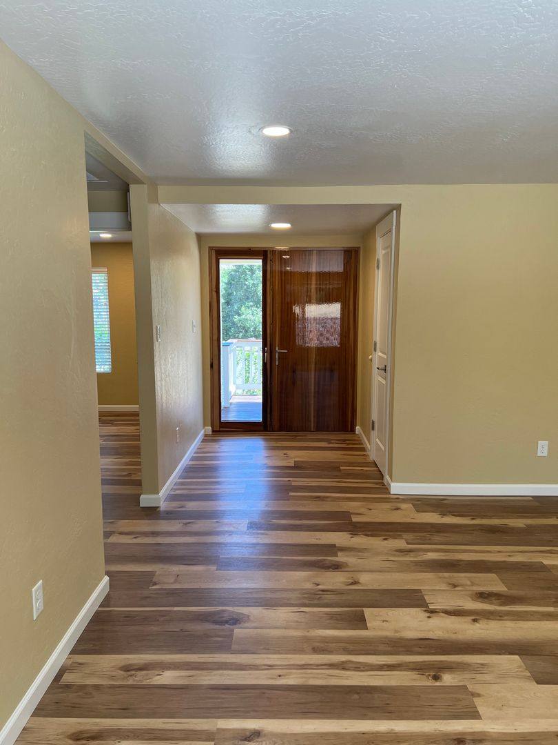 Apartment for rent at 593 Oak Knoll Dr, Ashland, OR 97520