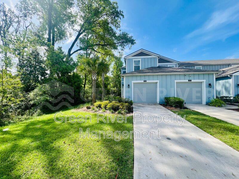 Townhouse for rent at 294 Aralia Lane, Jacksonville, FL 32216