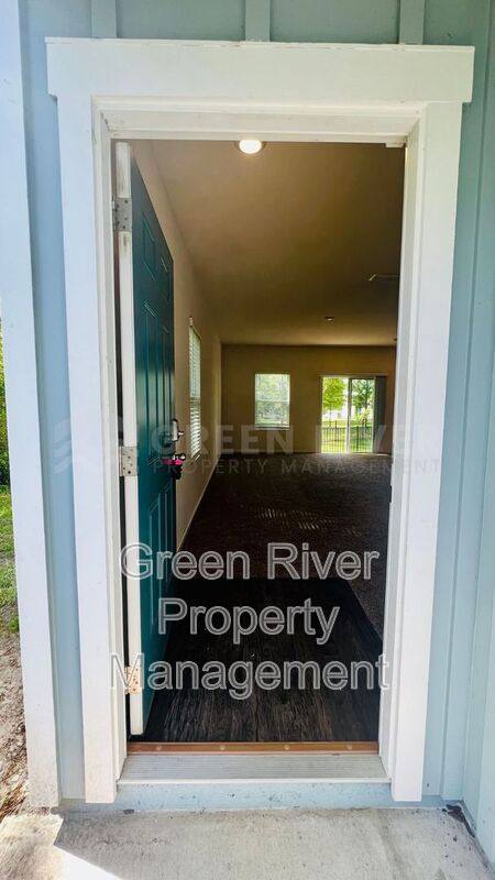 Townhouse for rent at 294 Aralia Lane, Jacksonville, FL 32216