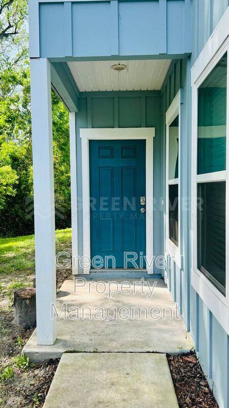 Townhouse for rent at 294 Aralia Lane, Jacksonville, FL 32216