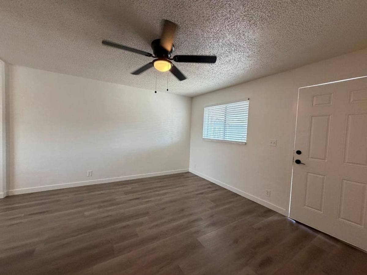 Townhouse for rent at 1027 E Dunlap Ave, Phoenix, AZ 85020
