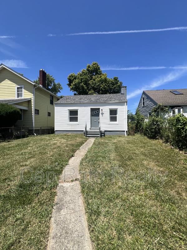 House for rent at 924 E 18th Ave, Columbus, OH 43211
