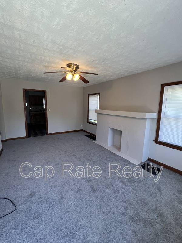 House for rent at 924 E 18th Ave, Columbus, OH 43211