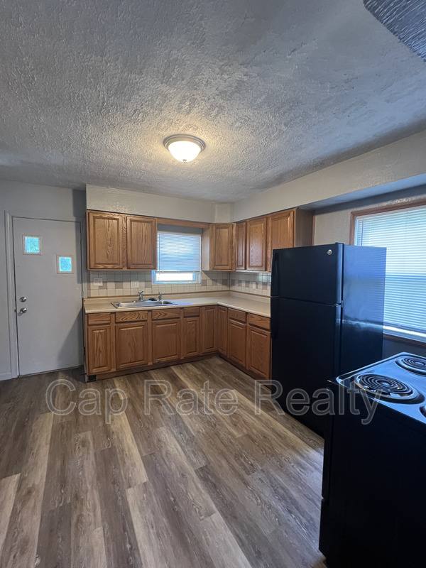 House for rent at 924 E 18th Ave, Columbus, OH 43211