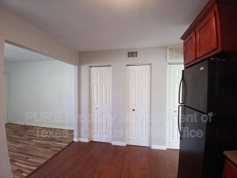 Apartment for rent at 901 Furman Ave #D, Corpus Christi, TX 78404