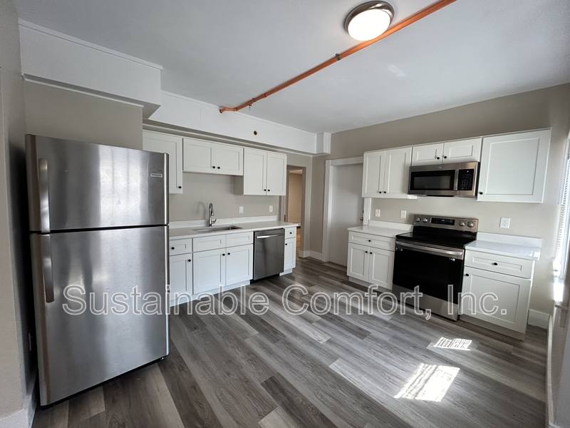 Apartment for rent at 36 Roxbury St #1, Worcester, MA 01609