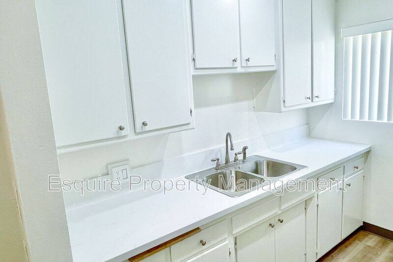 Apartment for rent at 1750 Ventura Blvd #1C, Camarillo, CA 93010