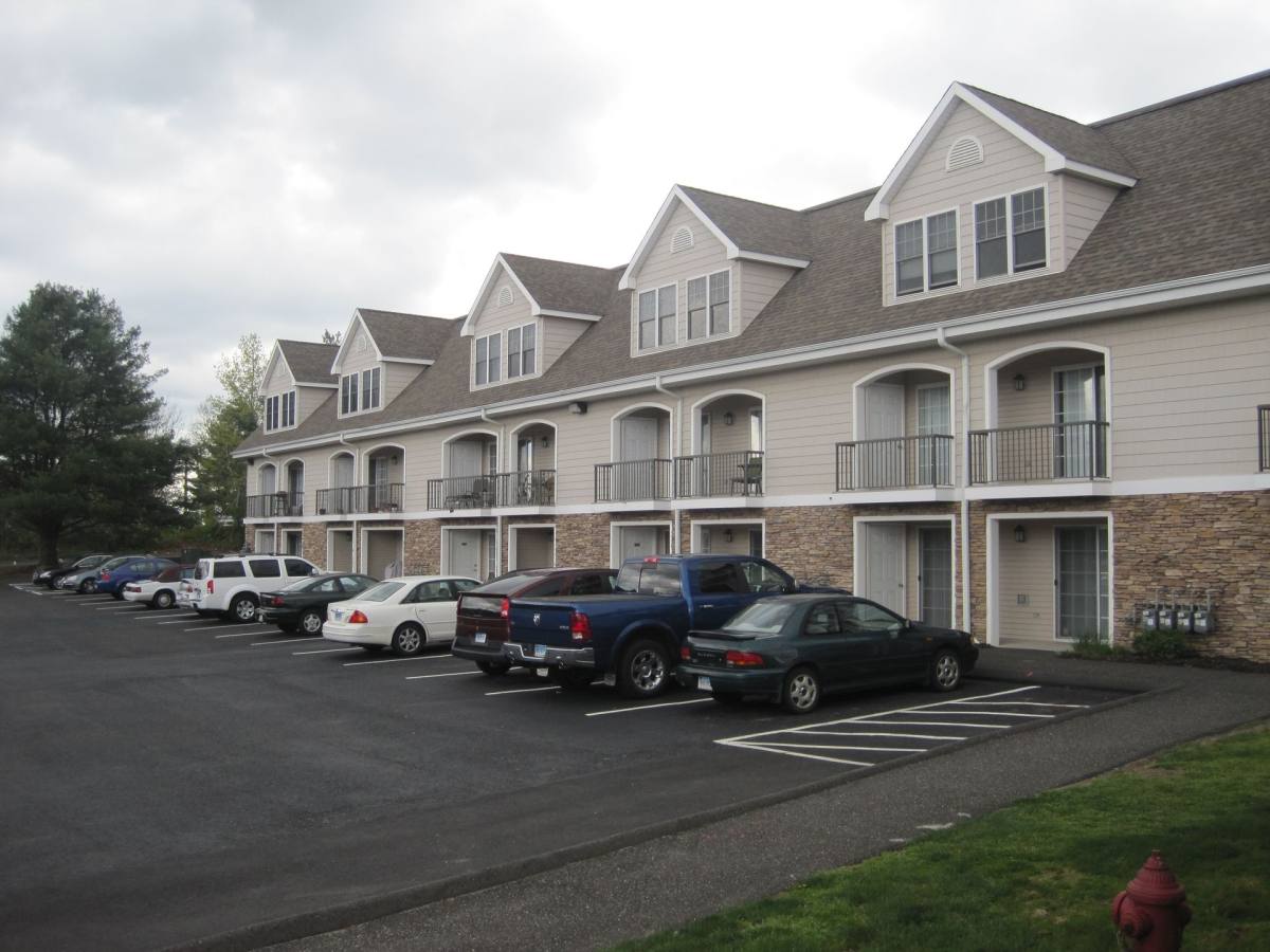 Apartment for rent at 300 Schraffts Dr, Waterbury, CT 06705