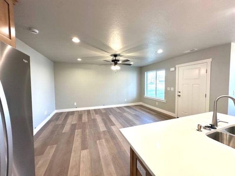 Townhouse for rent at 32 E 1225 S, Tremonton, UT 84337
