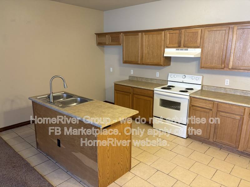 Apartment for rent at 600 Garrison Lane, Yukon, OK 73099