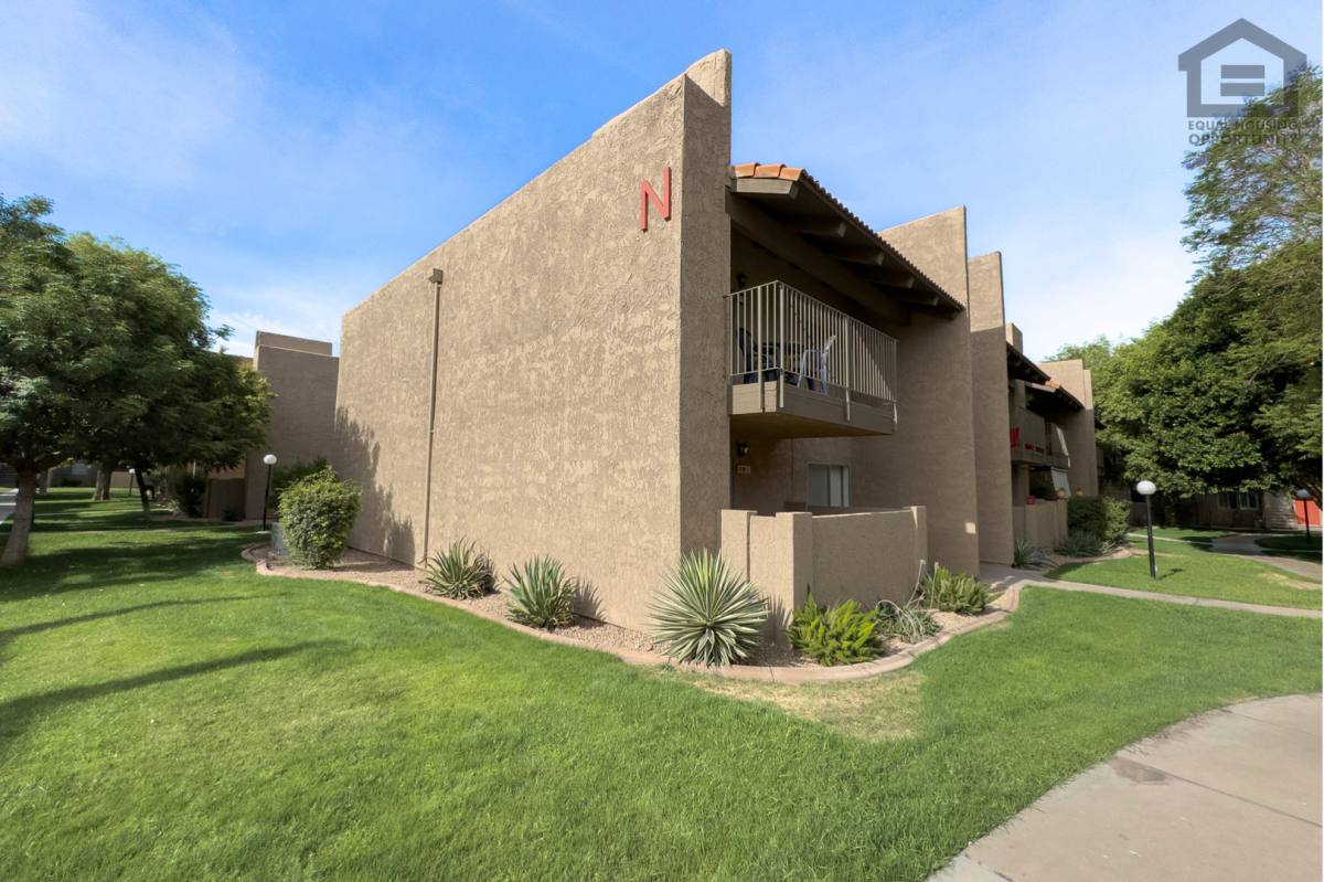 Apartment for rent at 5525 E Thomas Rd, Phoenix, AZ 85018