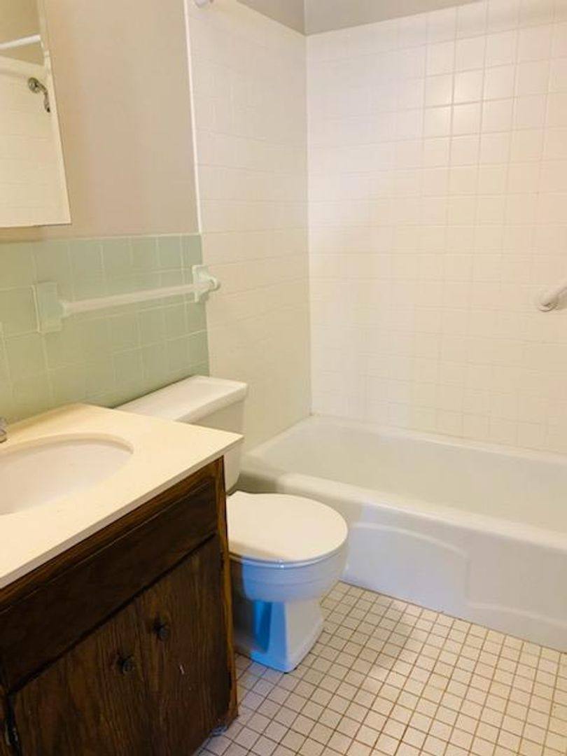 Apartment for rent at 555 Central Ave S, Milaca, MN 56353