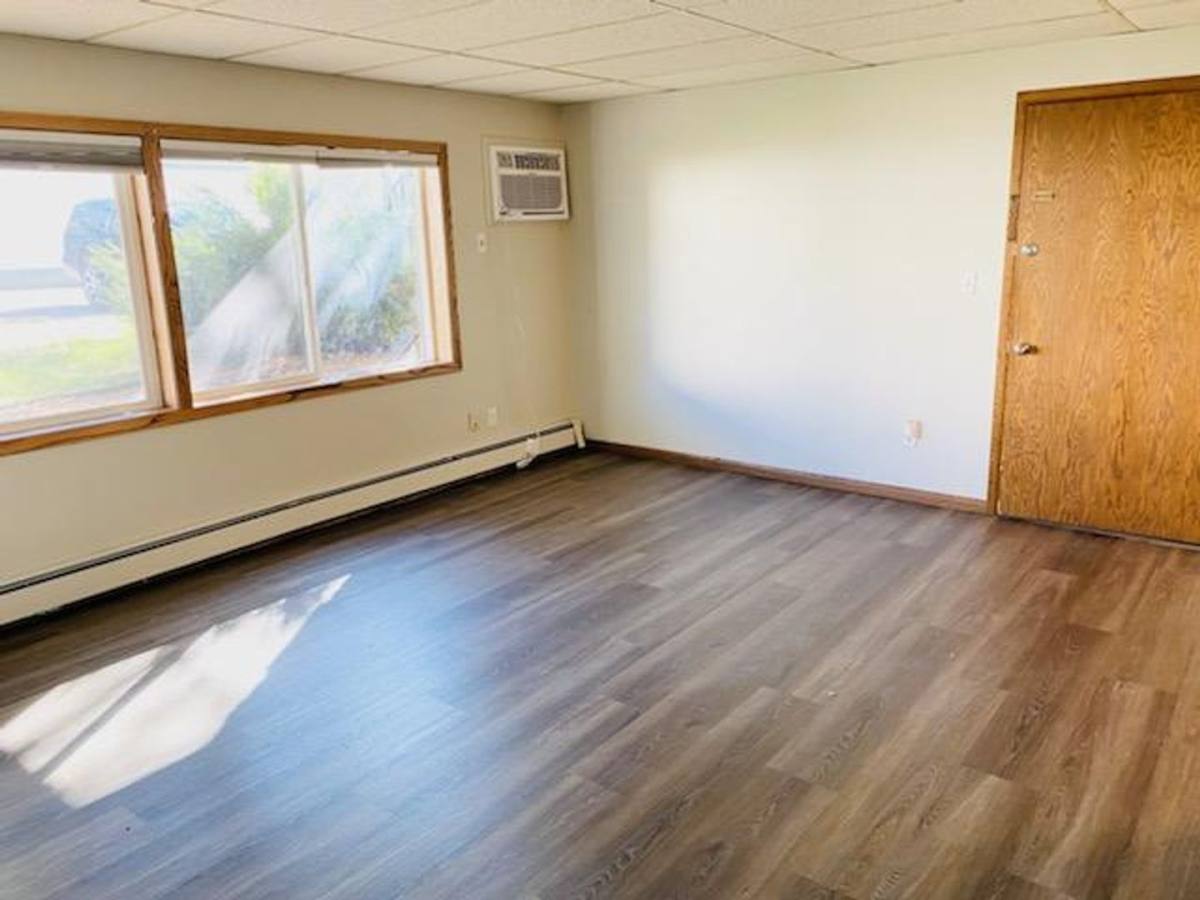 Apartment for rent at 555 Central Ave S, Milaca, MN 56353