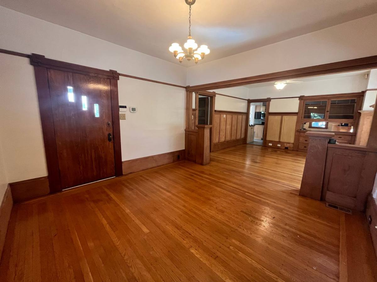 House for rent at 219 24th St, Sacramento, CA 95816