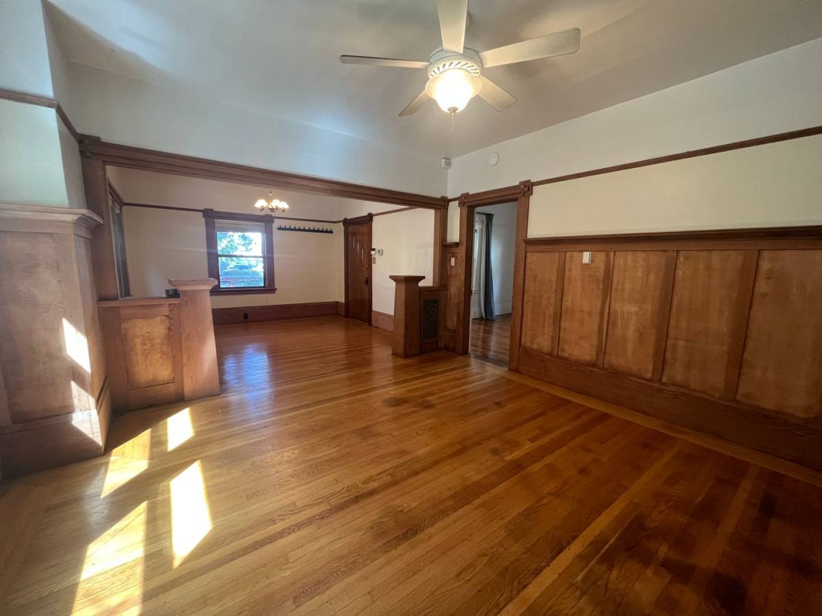 House for rent at 219 24th St, Sacramento, CA 95816