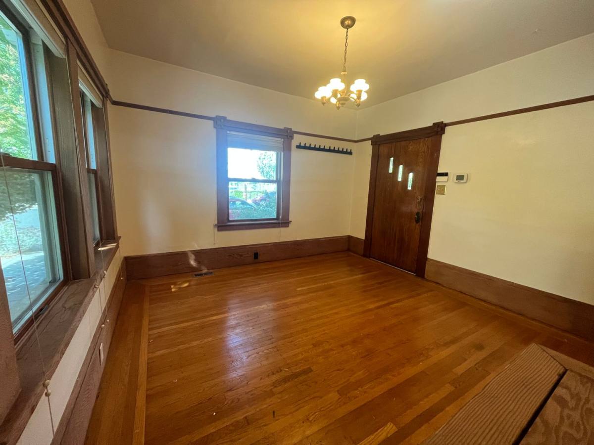 House for rent at 219 24th St, Sacramento, CA 95816