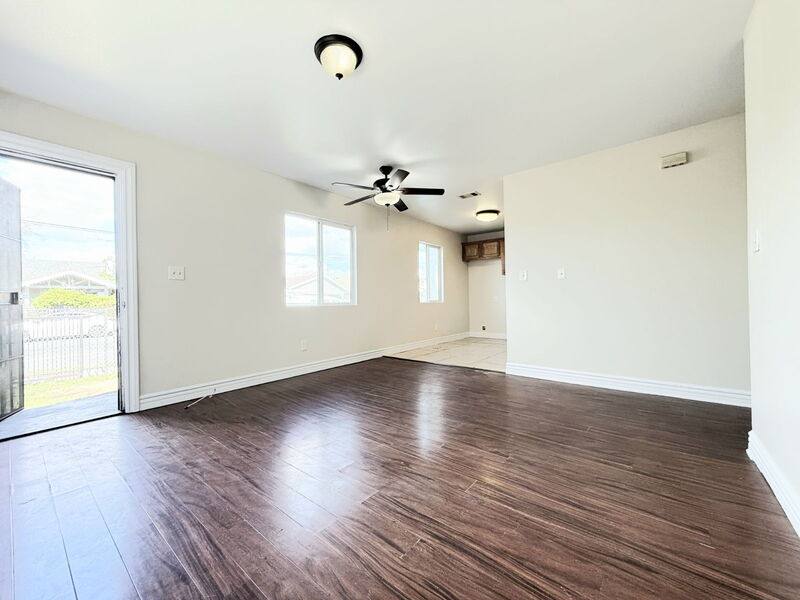 Apartment for rent at 844 W 54th St, Los Angeles, CA 90037