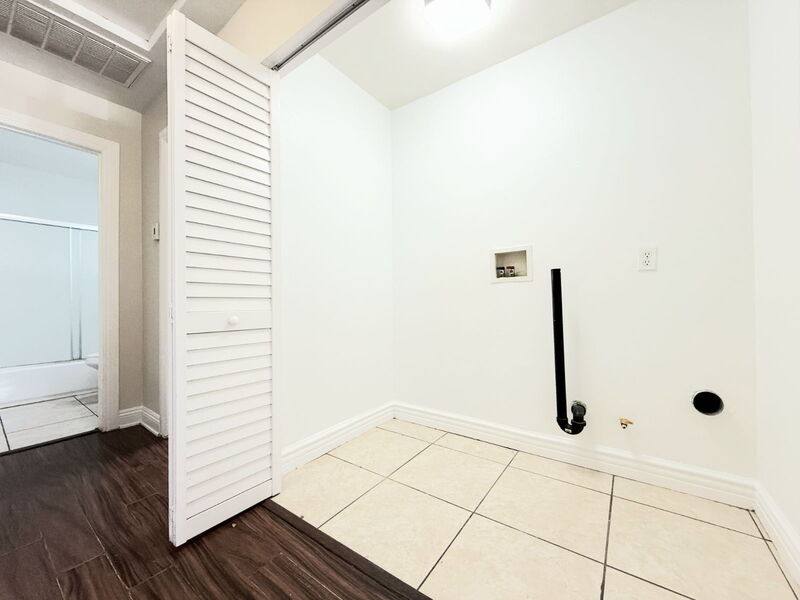 Apartment for rent at 844 W 54th St, Los Angeles, CA 90037