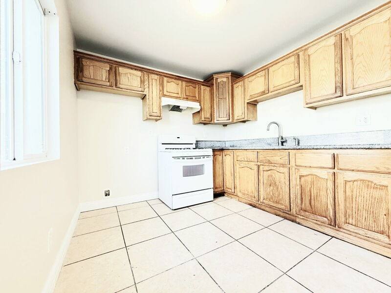 Apartment for rent at 844 W 54th St, Los Angeles, CA 90037